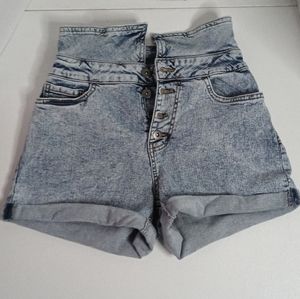 No Boundaries High Rise Shorts